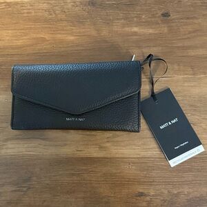 Matt & Nat Black Raye Wallet NWT - Soft Textured Pebble Vegan Leather 14 Cards